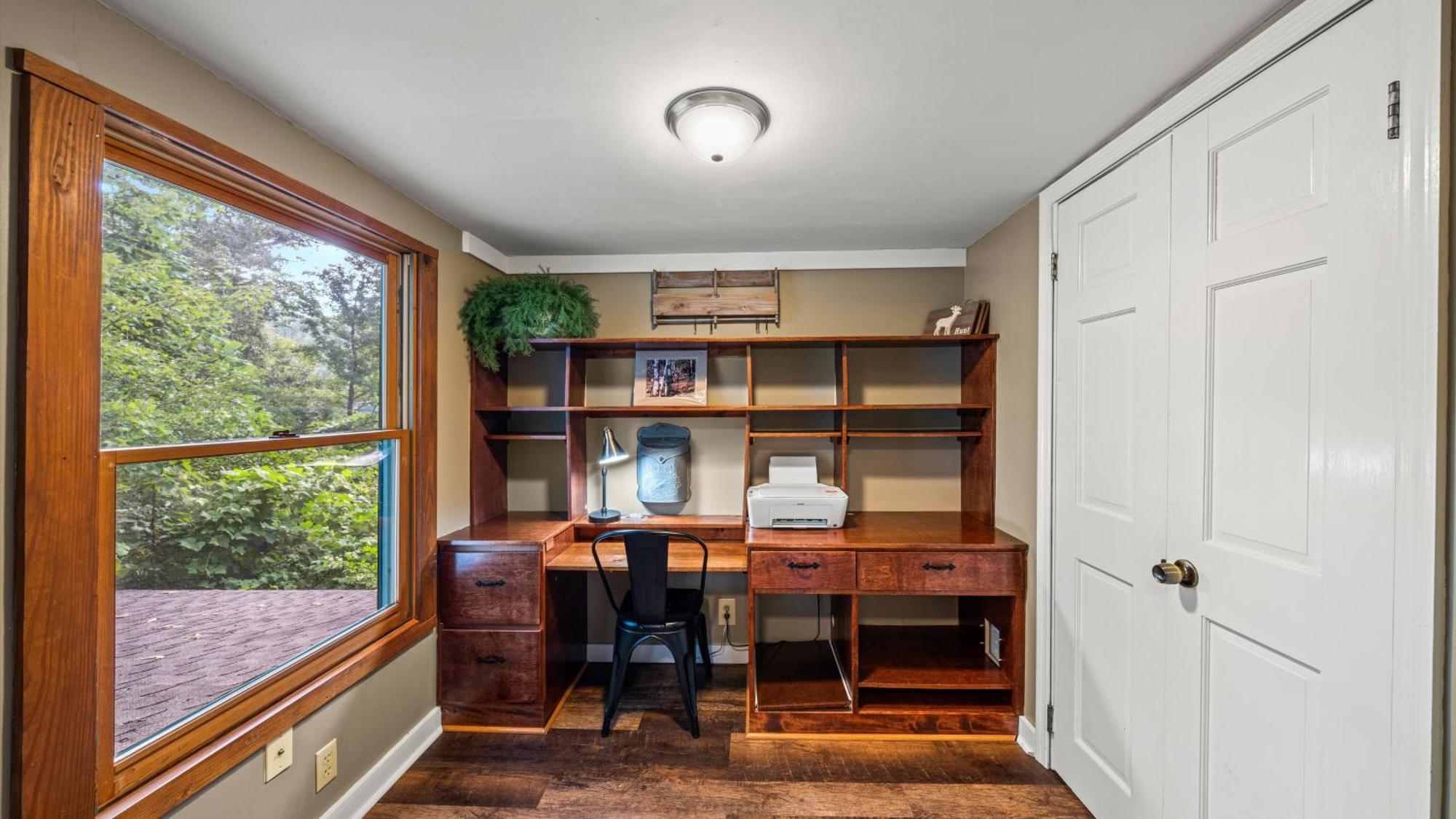 Whiskey Ridge Lodge, A Restored 1940S Gem, 2 Mins From Downtown, Breathtaking City Views, Custom Game Room, And Spacious Elegance Gatlinburg Eksteriør bilde
